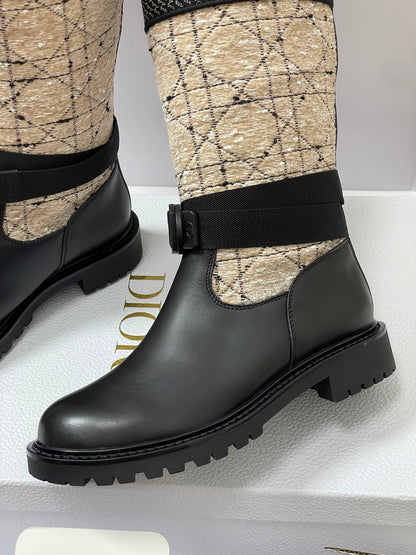Dior D-Major Tweed Knight Boots – Autumn/Winter Collection