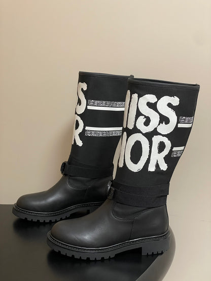 Dior D-Major Graffiti Mid-Tube Combat Boots – Autumn/Winter Collection