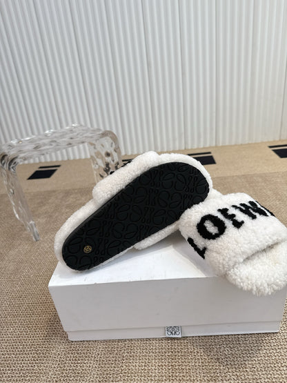 Loewe Classic Autumn/Winter Wool Slippers
