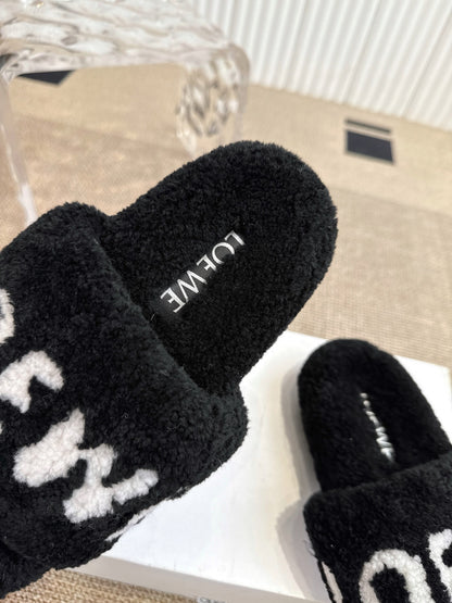 Loewe Classic Autumn/Winter Wool Slippers