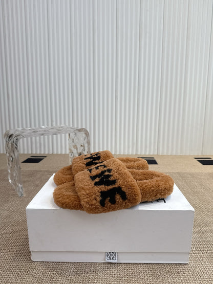 Loewe Classic Autumn/Winter Wool Slippers