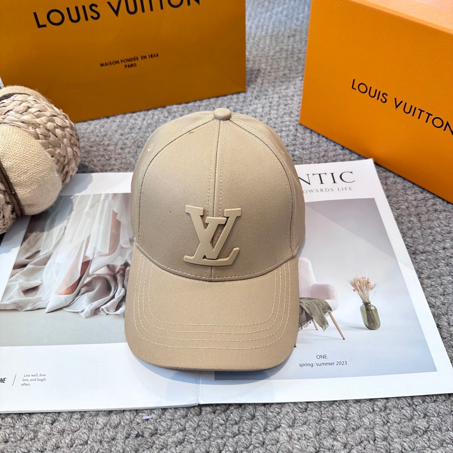 Louis Vuitton Unisex Baseball Cap – New Collection