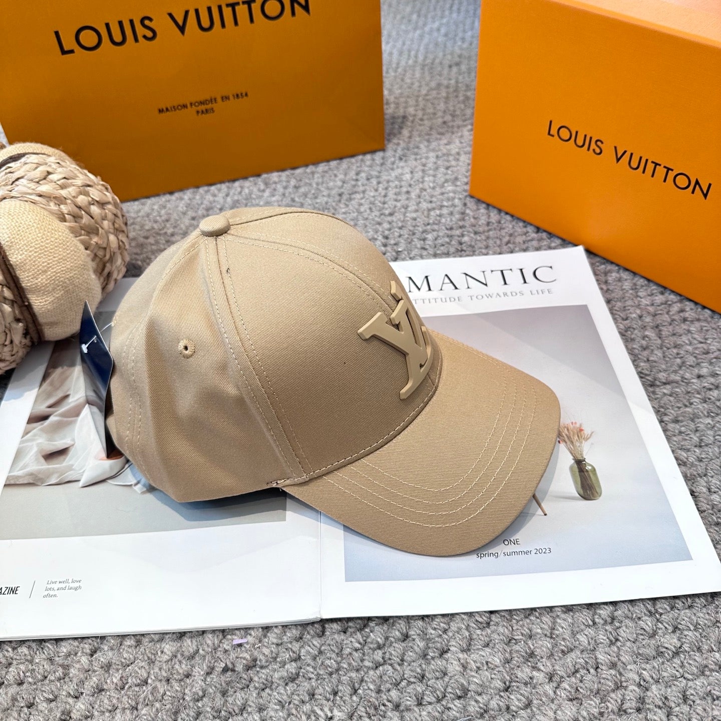 Louis Vuitton Unisex Baseball Cap – New Collection
