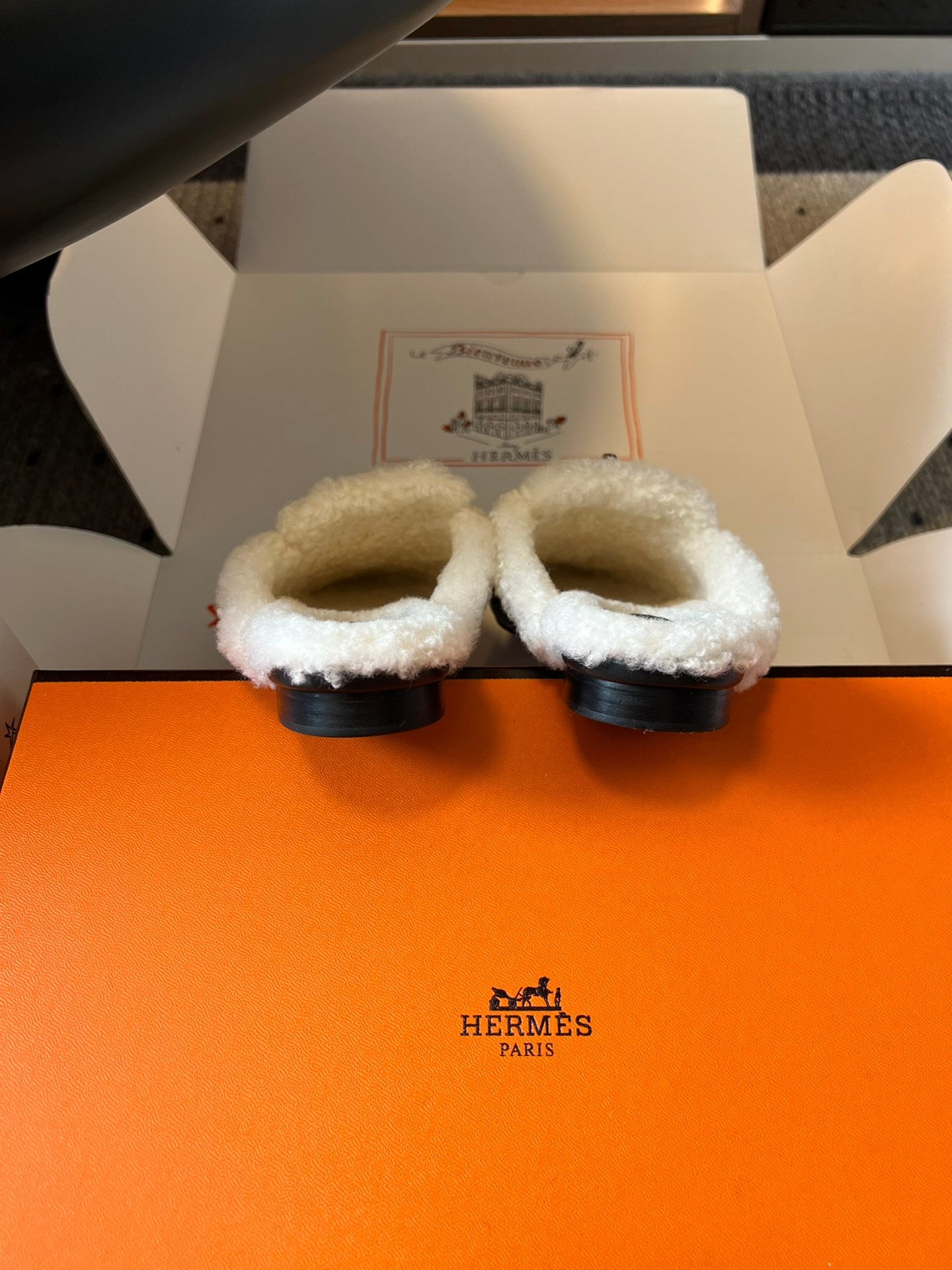Hermès Leather Mules – 25FW