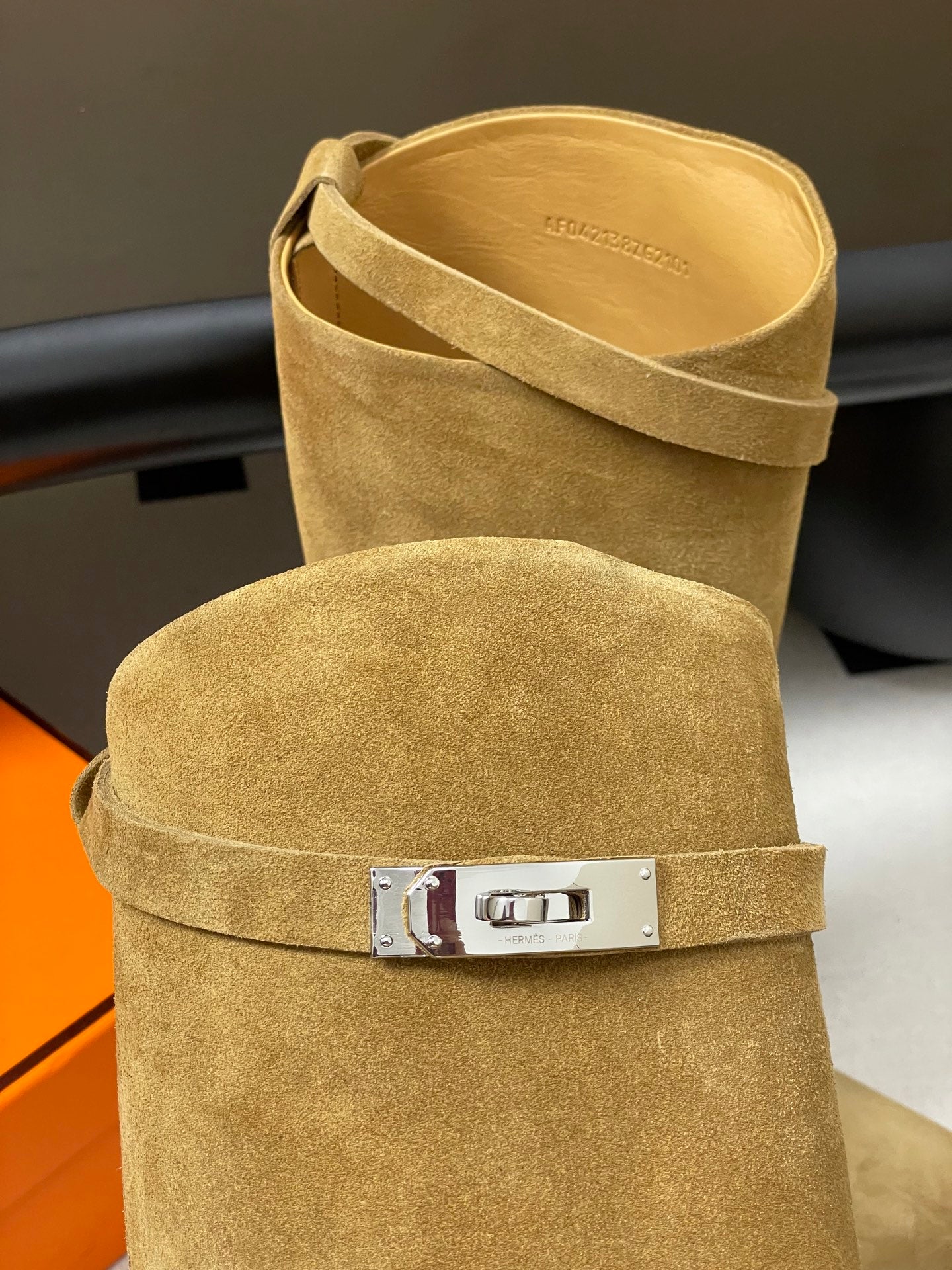 Hermès Jumping Kelly Buckle Knee-High Boots