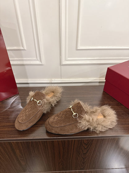 Gucci Tuscan Wool Loafers – Autumn/Winter Must-Have