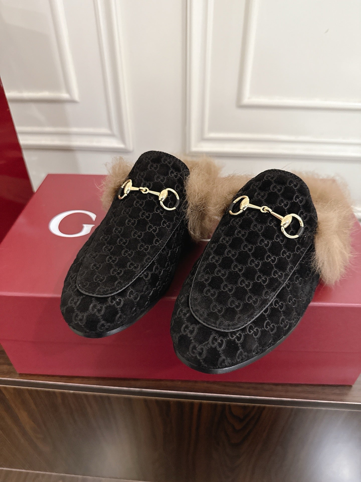 Gucci Tuscan Wool Loafers – Autumn/Winter Must-Have