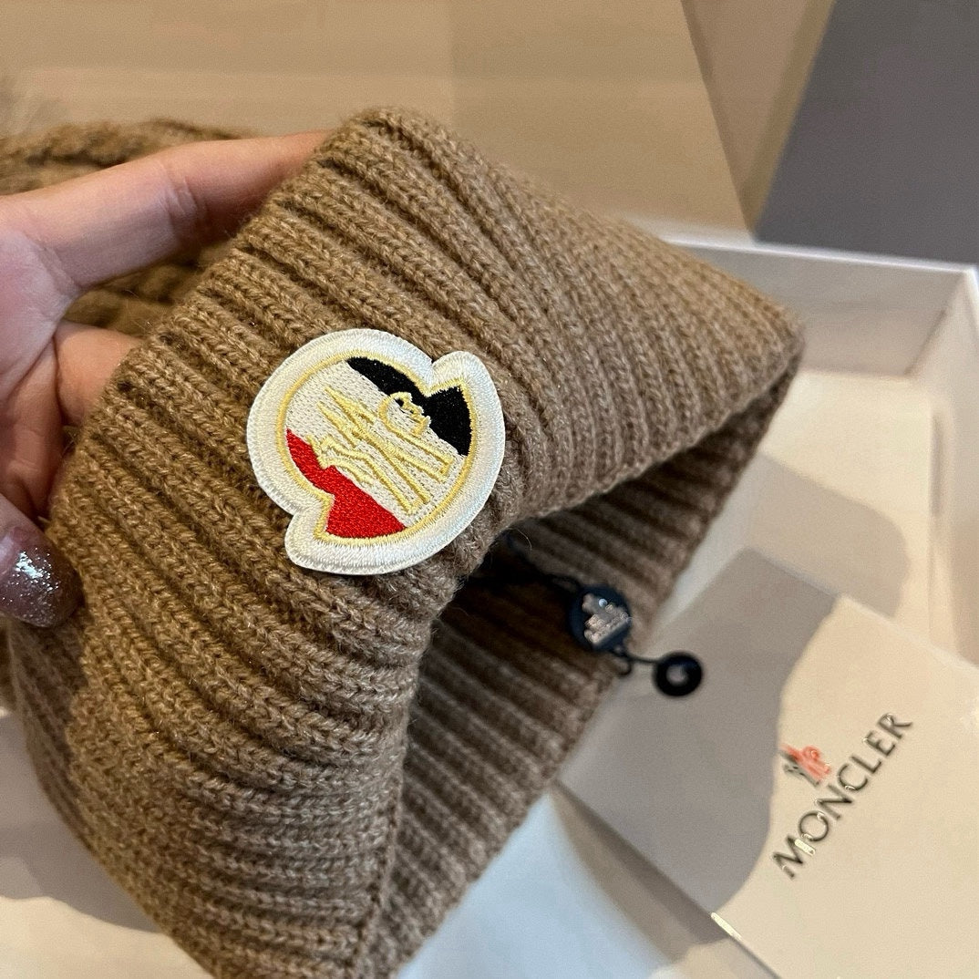 Moncler Knitted Scarf Hat Set