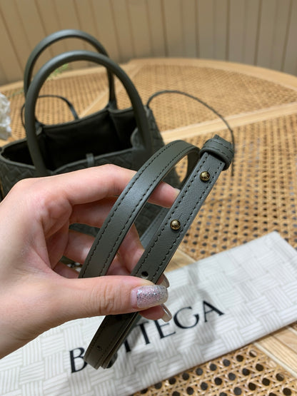 Bottega Veneta Pinacoteca Reversible Tote Bag