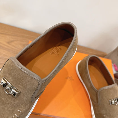 Hermès Classic Unisex Sandals – SS25 New Arrival