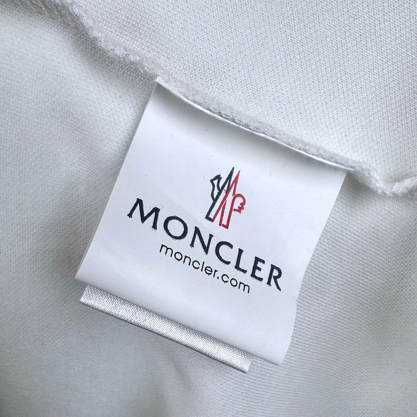 Moncler Classic Striped Collar Embroidered Long Sleeve Polo Shirt – Spring/Autumn Collection