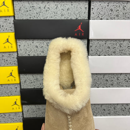 UGG Platform Low-Cut Snow Boots