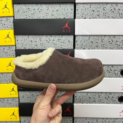 UGG Platform Low-Cut Snow Boots