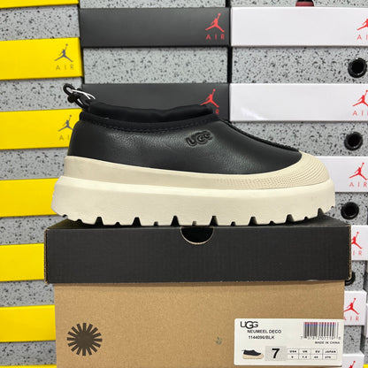 UGG Platform Low-Cut Snow Boots