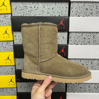 UGG Thick-Soled Low-Cut Fur-Lined Snow Boots