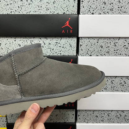 UGG Thick-Soled Low-Cut Fur-Lined Snow Boots