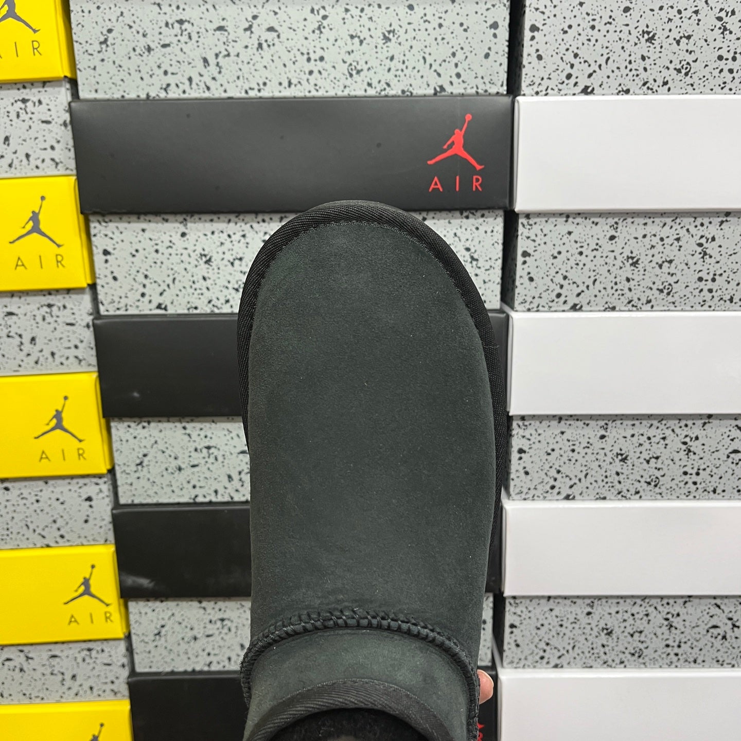UGG Thick-Soled Low-Cut Fur-Lined Snow Boots