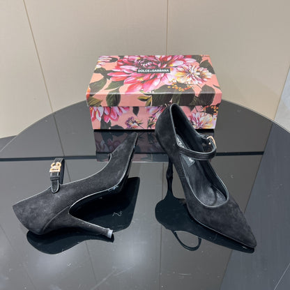 Dolce & Gabbana Pointed Toe Cross-Strap Pumps – 25FW