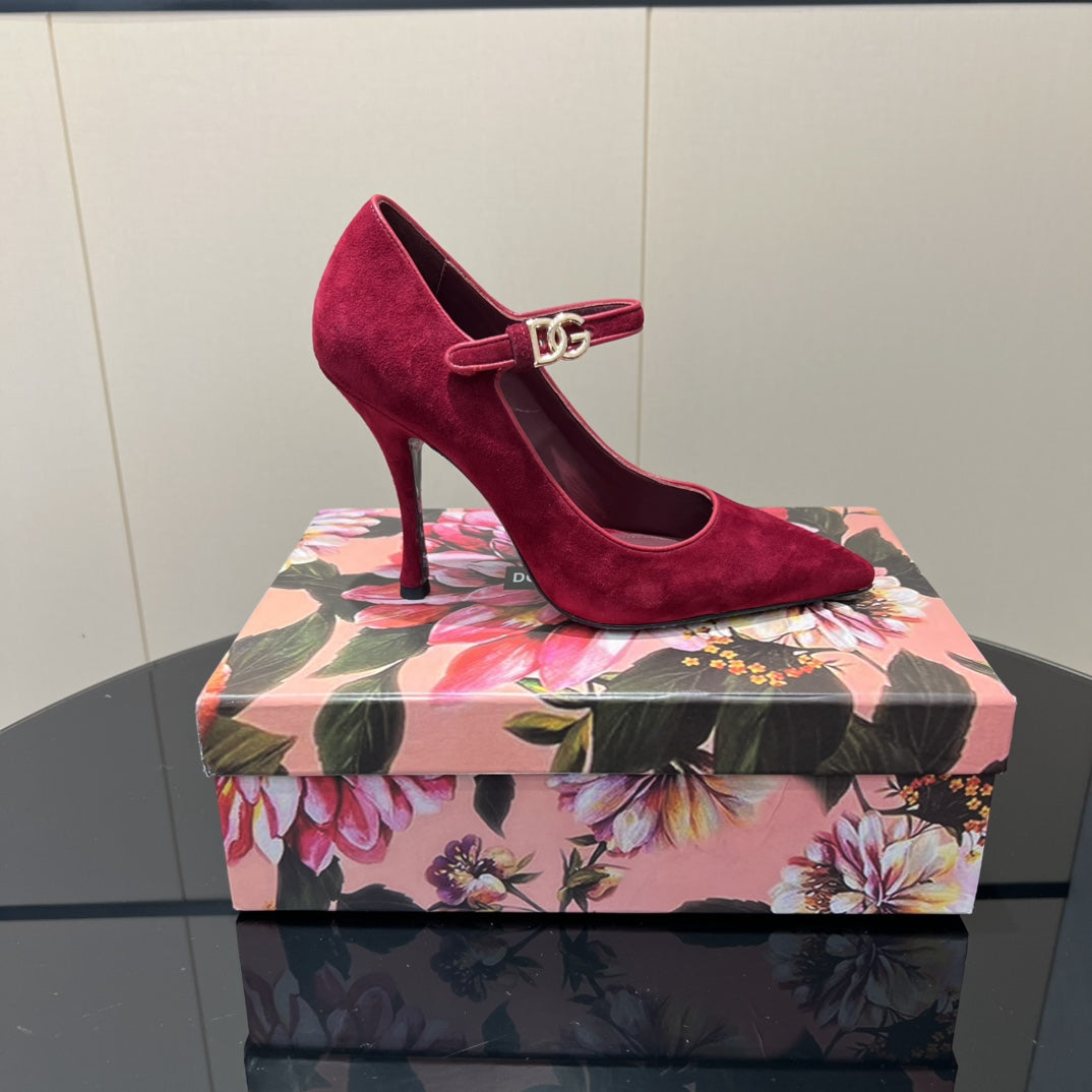 Dolce & Gabbana Pointed Toe Cross-Strap Pumps – 25FW