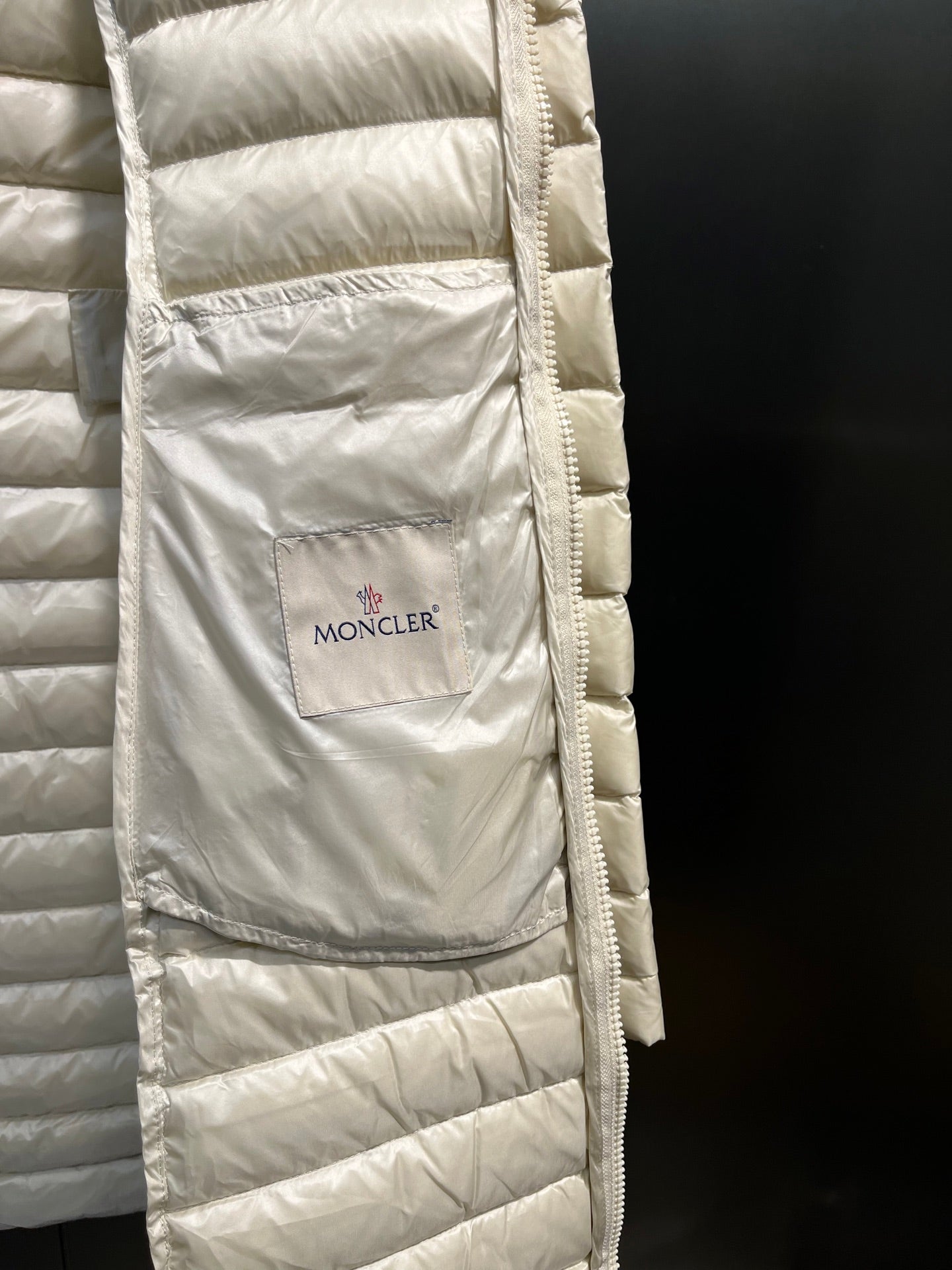 Moncler Waist-Cinching Hooded Down Jacket – Autumn/Winter Collection