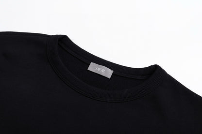 Dior Montaigne Slogan Print Crewneck Sweatshirt – 2025 Winter Collection