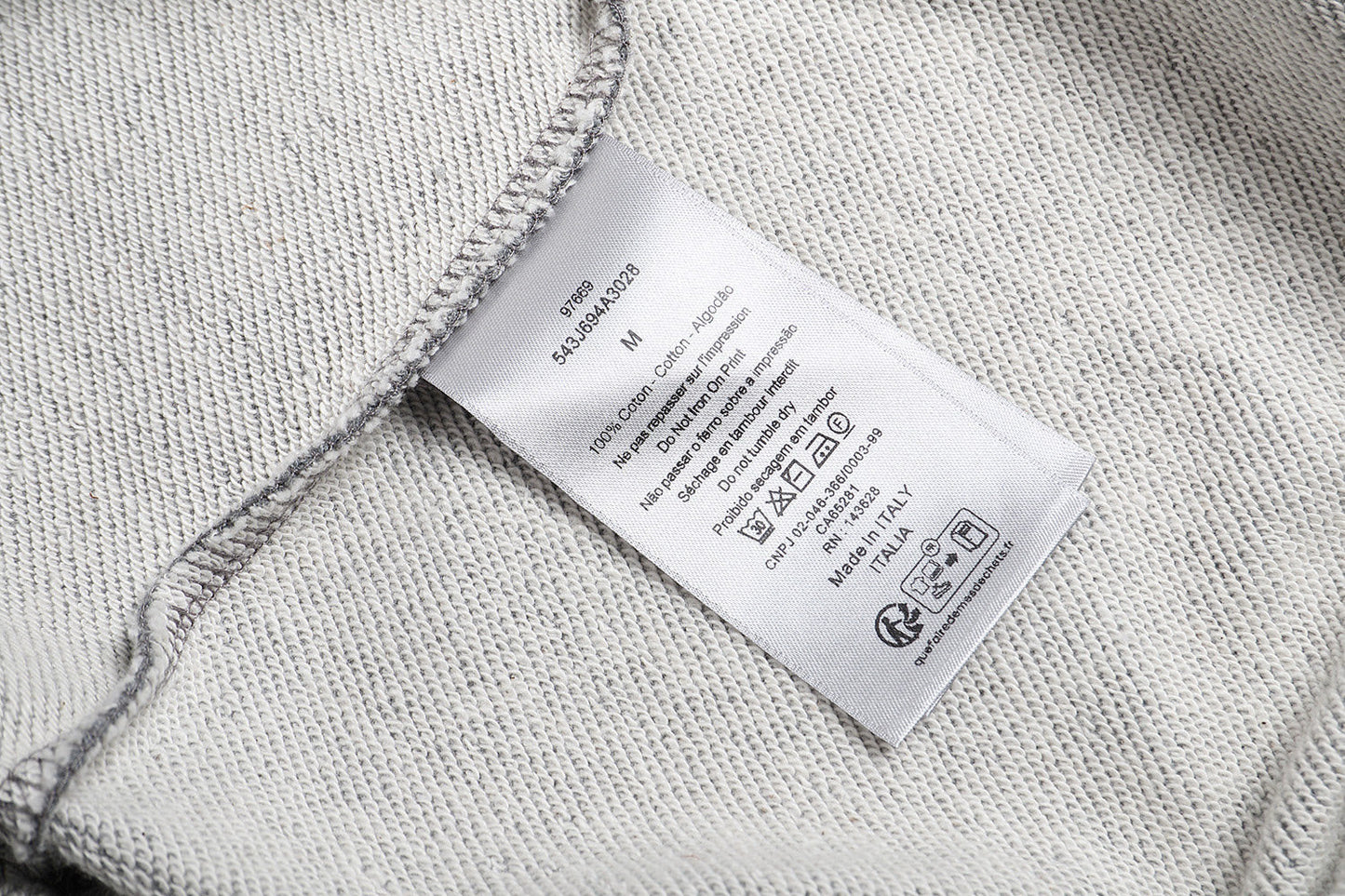 Dior Montaigne Slogan Print Crewneck Sweatshirt – 2025 Winter Collection