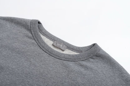Dior Montaigne Slogan Print Crewneck Sweatshirt – 2025 Winter Collection