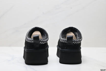 UGG Tazz Slip-On Snow Boots
