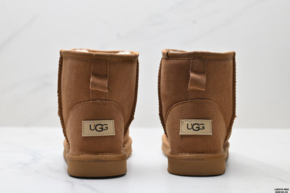 UGG Classic Ultra Mini Platform Snow Boots