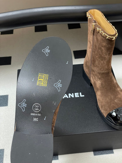 Chanel Spliced Chain Ankle Boots – 25FW