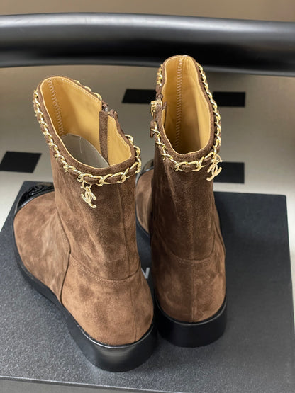 Chanel Spliced Chain Ankle Boots – 25FW