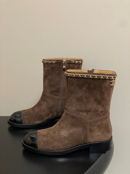 Chanel Spliced Chain Ankle Boots – 25FW