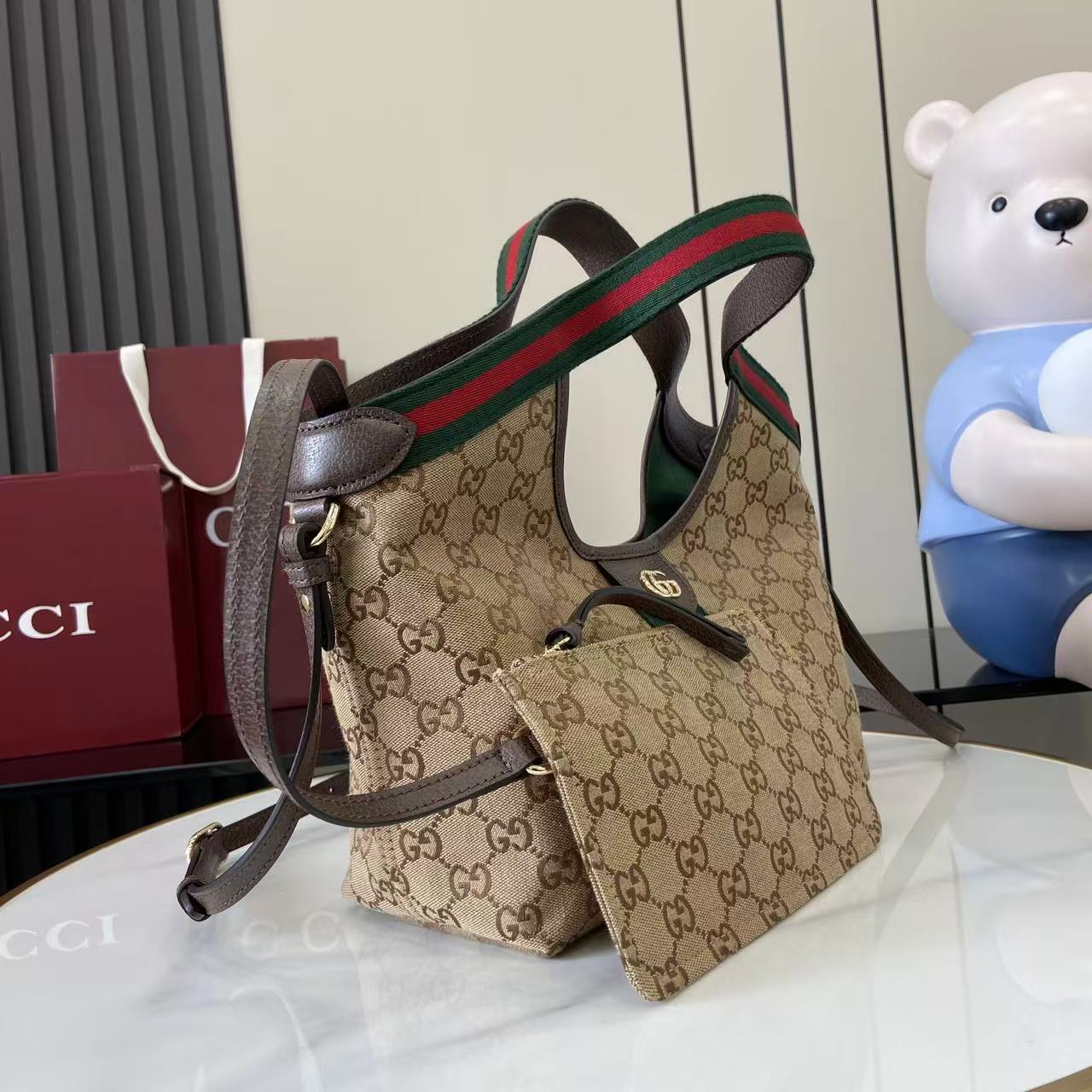 Gucci Giglio Small GG Canvas Tote Bag – 2026 Early Spring Collection