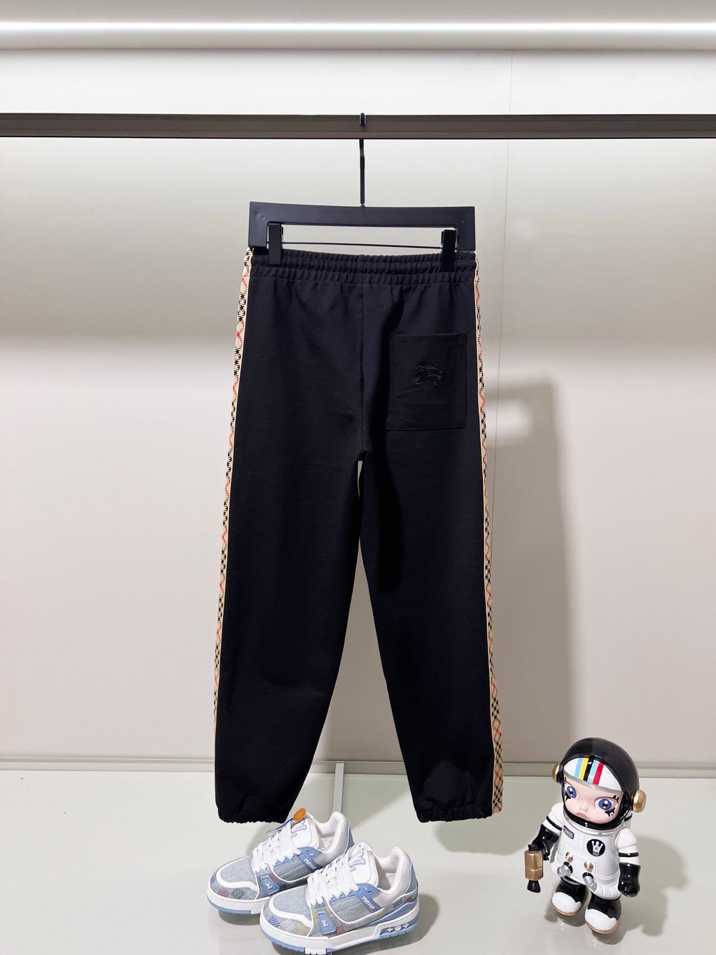 Burberry Equestrian Logo Custom Fabric Sweatpants