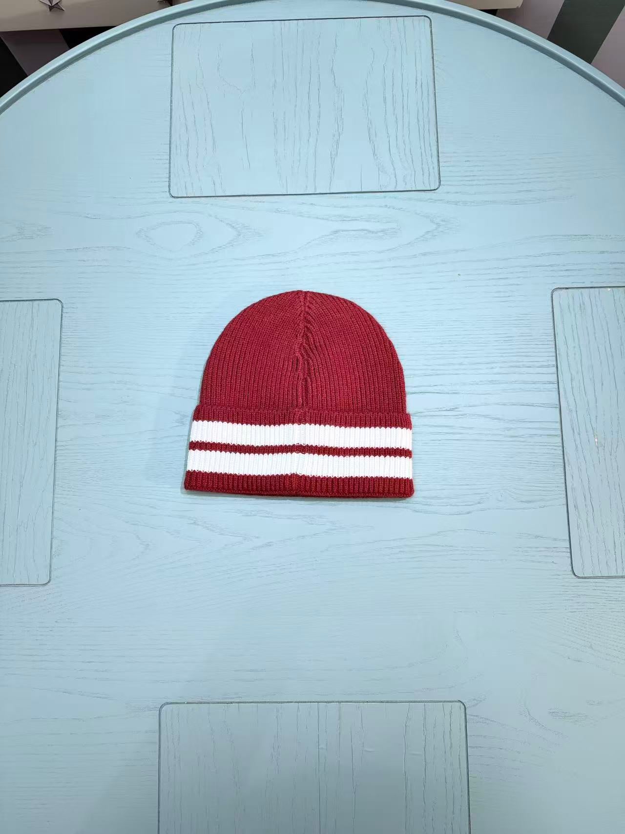 Moncler Classic Jacquard Knit Beanie – Kids Collection – 25FW