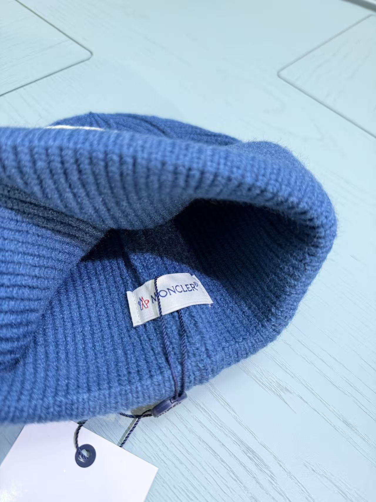 Moncler Classic Jacquard Knit Beanie – Kids Collection – 25FW