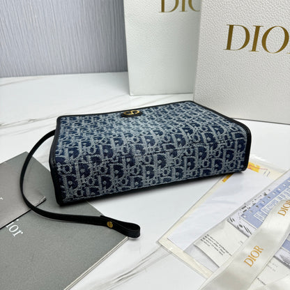 Dior 30 Montaigne Oblique Jacquard Clutch Bag
