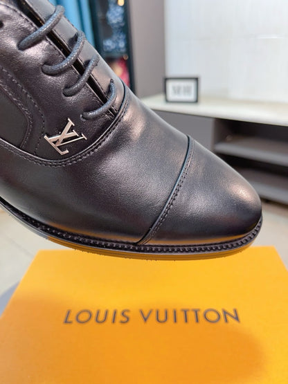 Louis Vuitton Men's Business Casual Leather Shoes