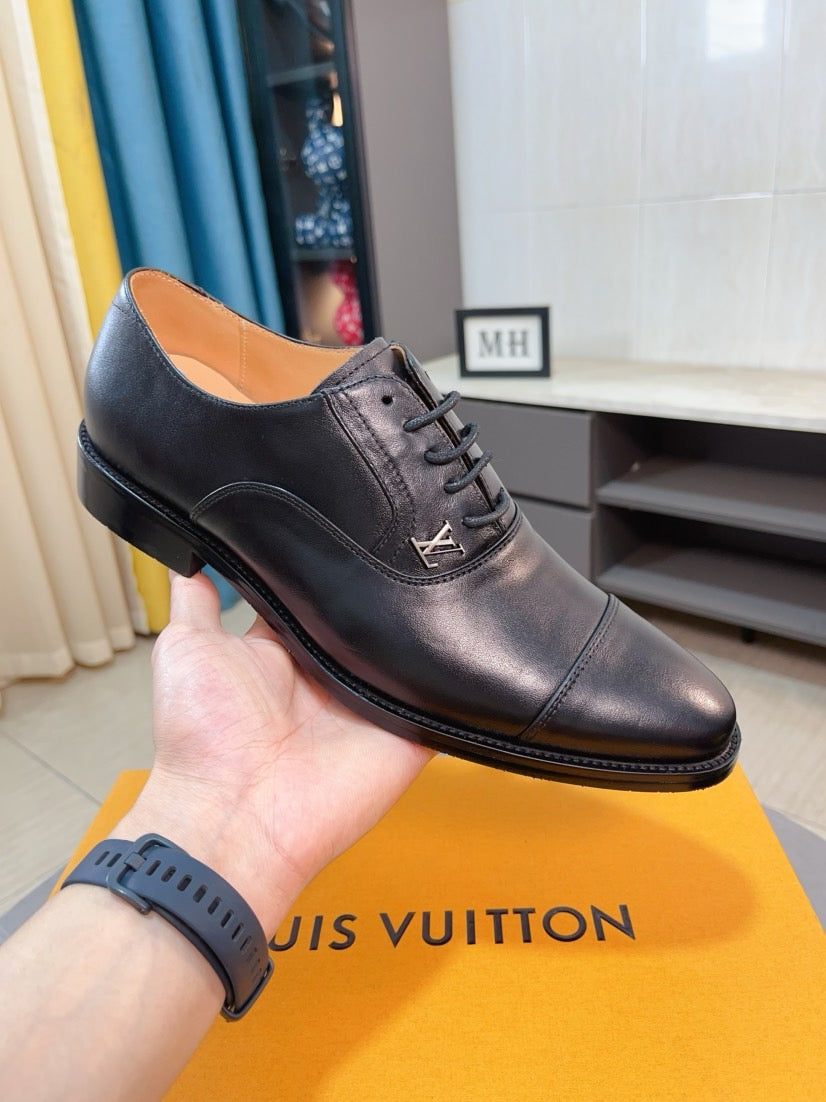 Louis Vuitton Men's Business Casual Leather Shoes