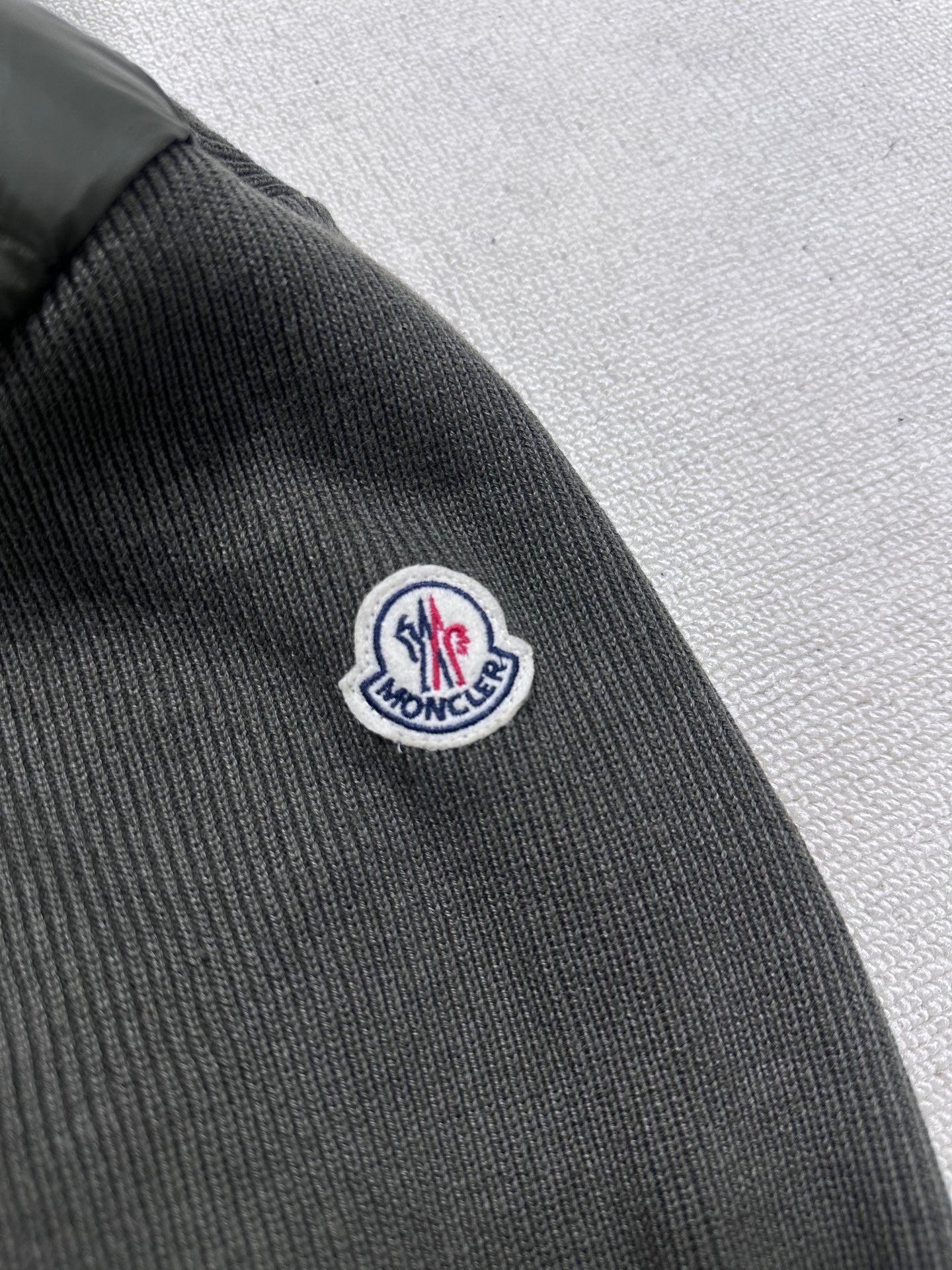 Moncler Hooded Wool Knit Spliced Down Jacket – Early Autumn Collection