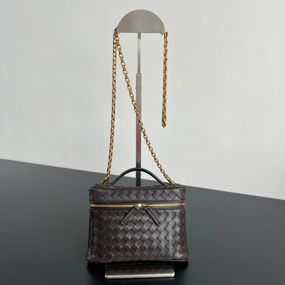 Bottega Veneta Soft Vanity Chain Vanity Case