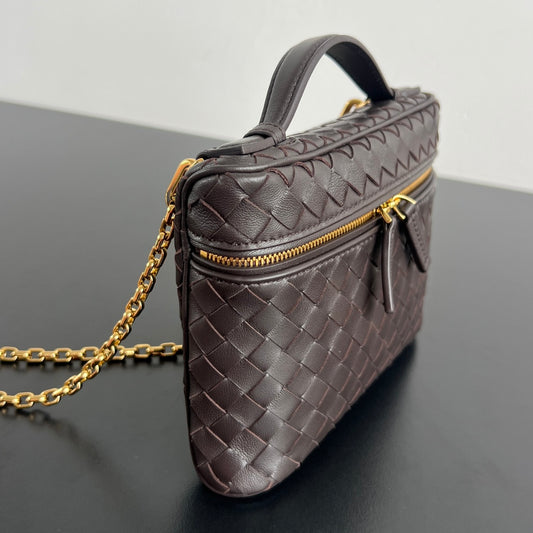 Bottega Veneta Soft Vanity Chain Vanity Case