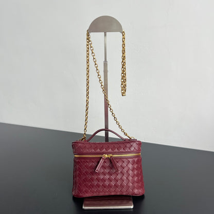 Bottega Veneta Soft Vanity Chain Vanity Case