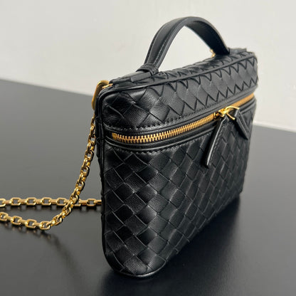 Bottega Veneta Soft Vanity Chain Vanity Case