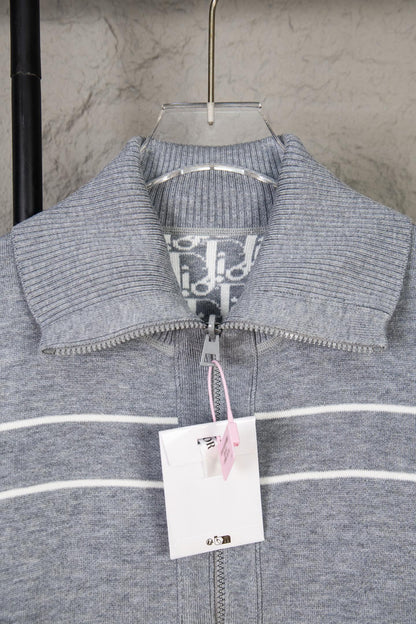 Dior Classic Oblique Reversible Cashmere Sweater – 25FW