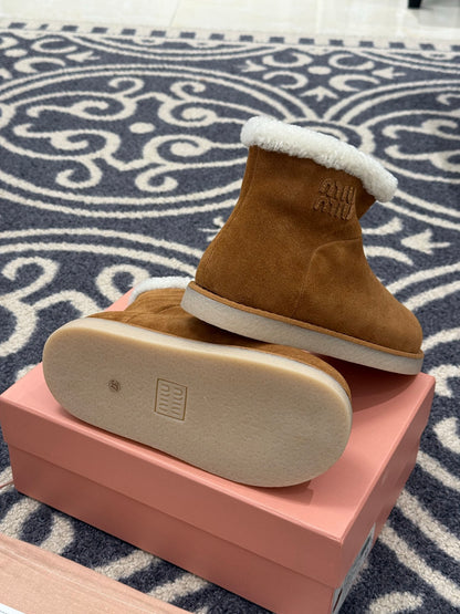 Miu Miu Snow Boots – FW25 New Arrival