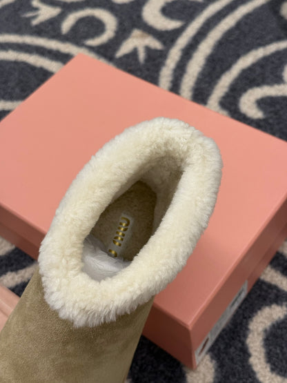 Miu Miu Snow Boots – FW25 New Arrival