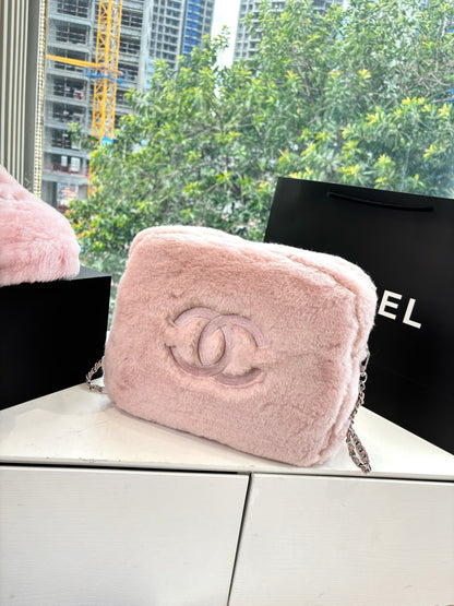 Chanel Wool Furry Mules – Autumn/Winter 25S Collection