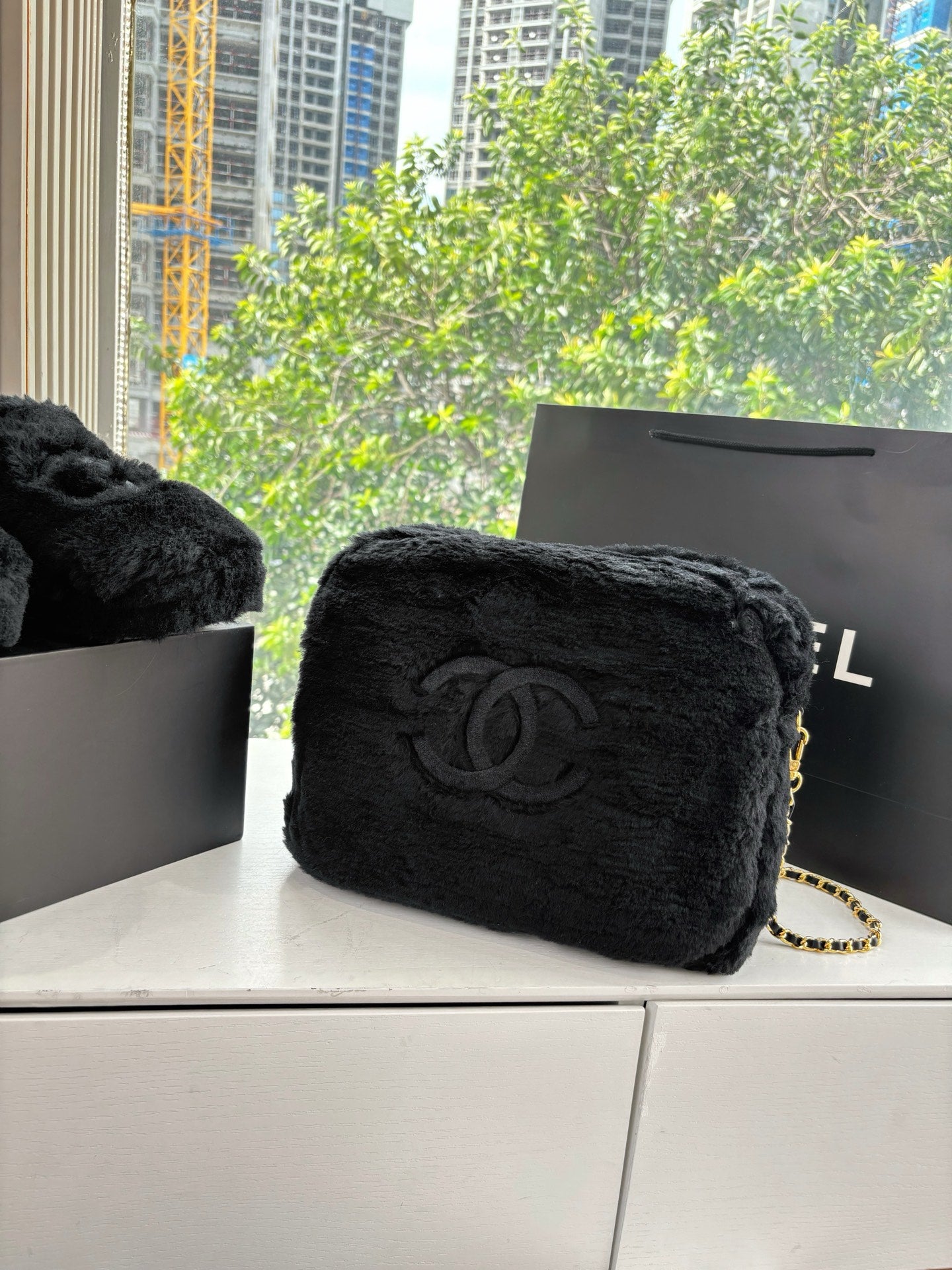 Chanel Wool Furry Mules – Autumn/Winter 25S Collection