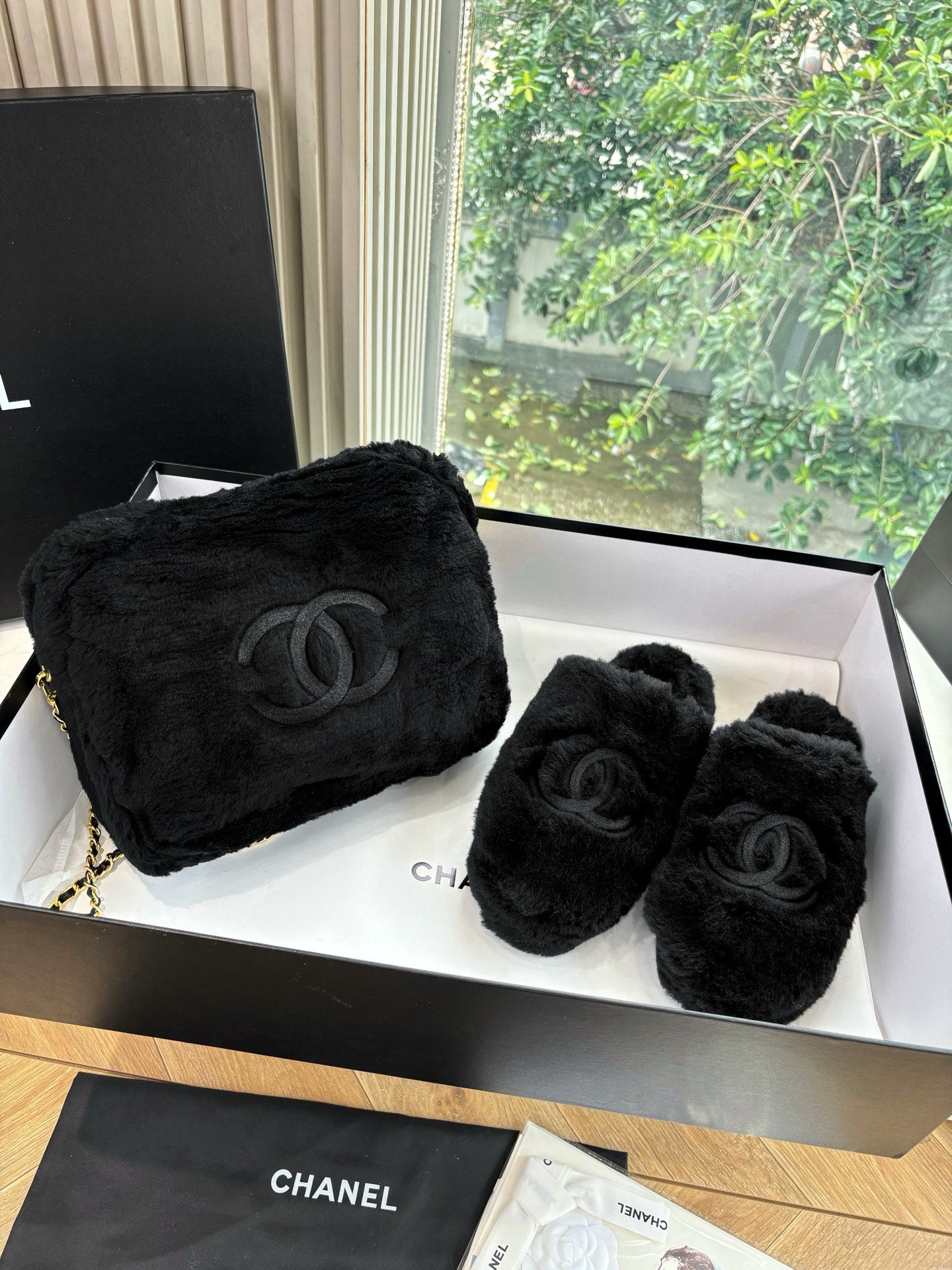 Chanel Wool Furry Mules – Autumn/Winter 25S Collection